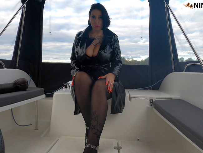 NinaVegas - Anschaffen als Hafenhobbyhur*